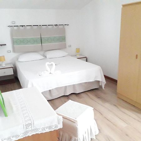 B&B I Limoni Sorso Εξωτερικό φωτογραφία