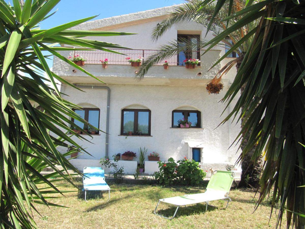 B&B I Limoni Sorso Εξωτερικό φωτογραφία