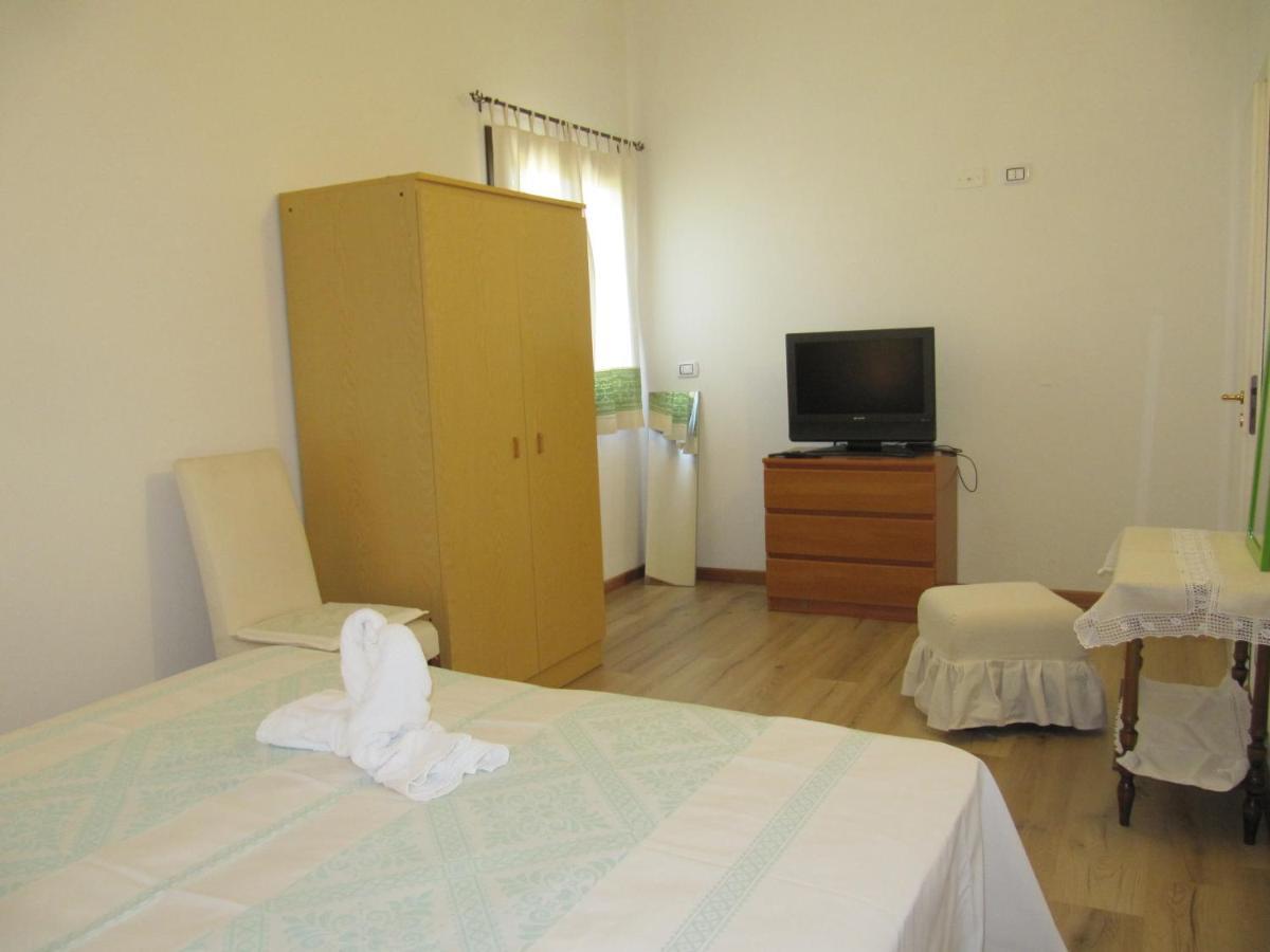 B&B I Limoni Sorso Εξωτερικό φωτογραφία
